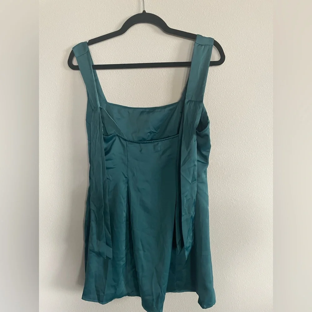 NWT Urban Outfitters Bri Double Bow Satin Mini Dress Teal Medium - Picture 4 of 9